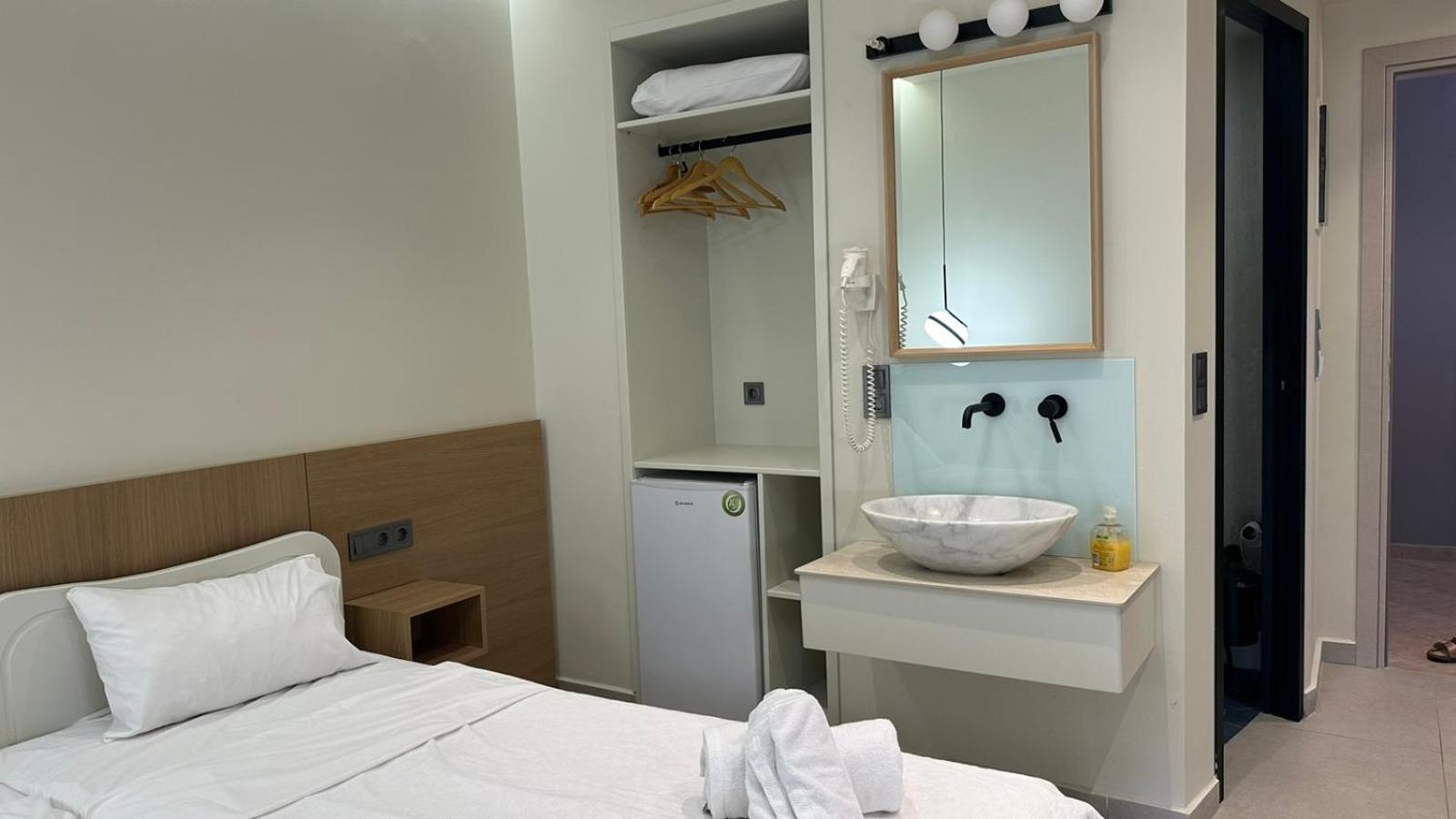 Anemos Hotel Agia Triada  Eksteriør billede
