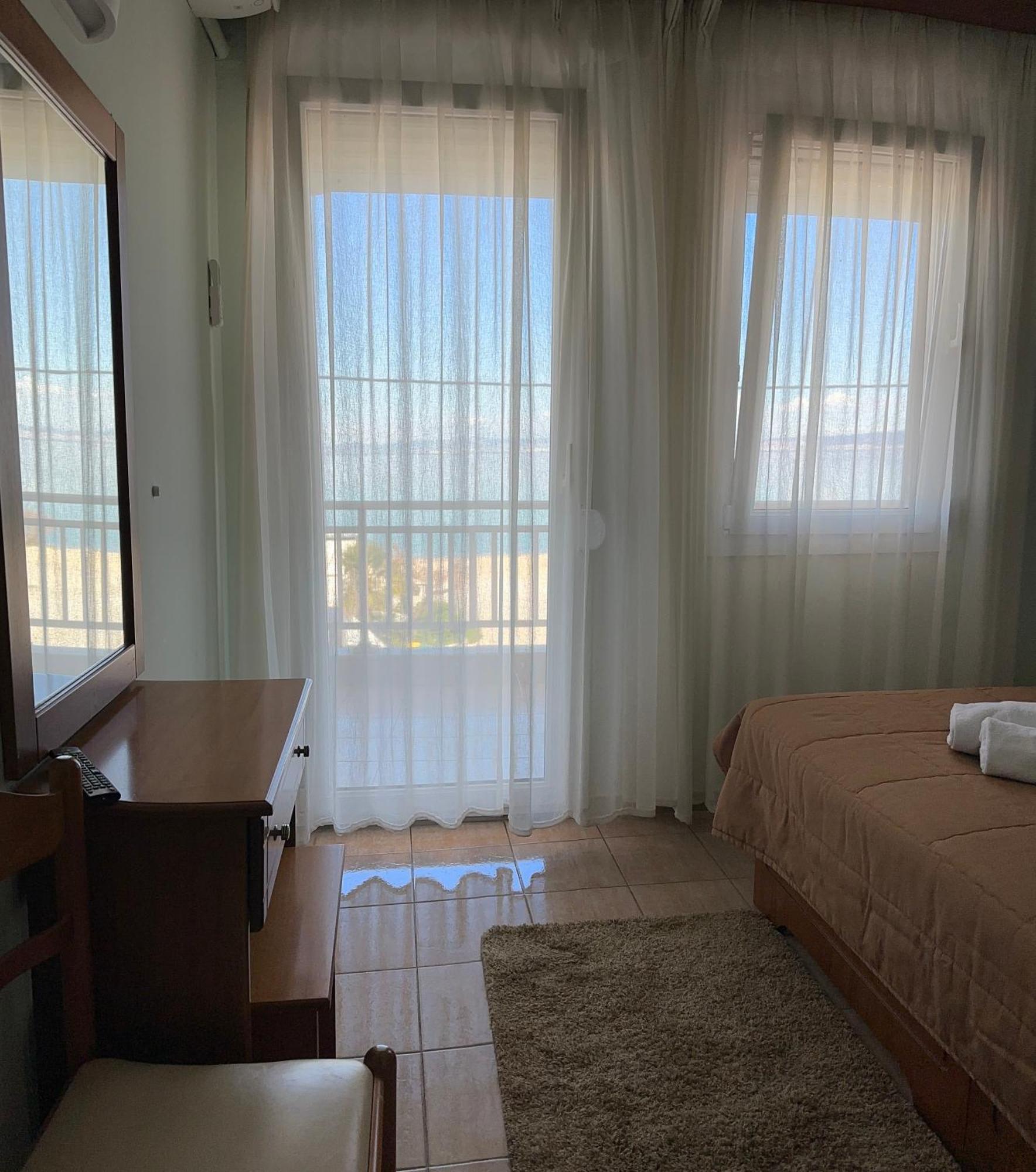 Anemos Hotel Agia Triada  Eksteriør billede